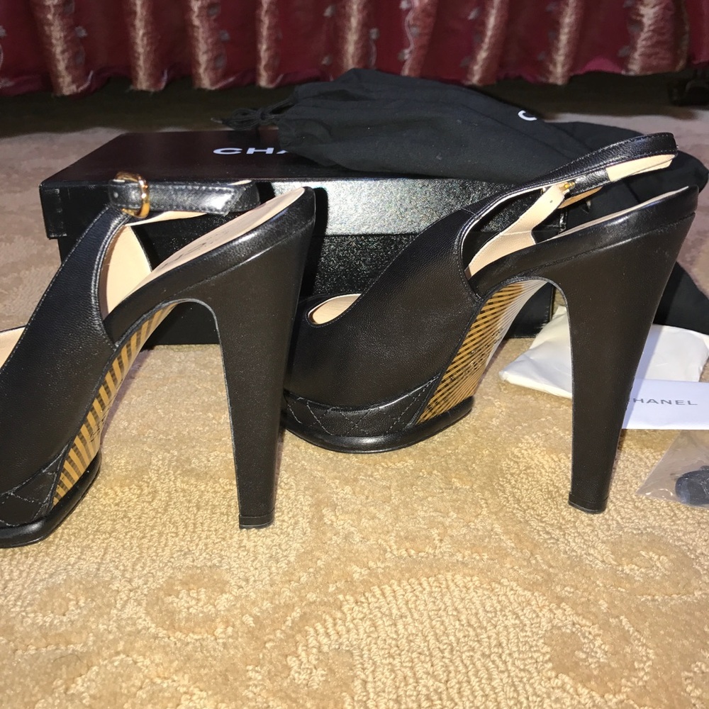 Chanel black slingback platforms heels - Picture 5 of 8